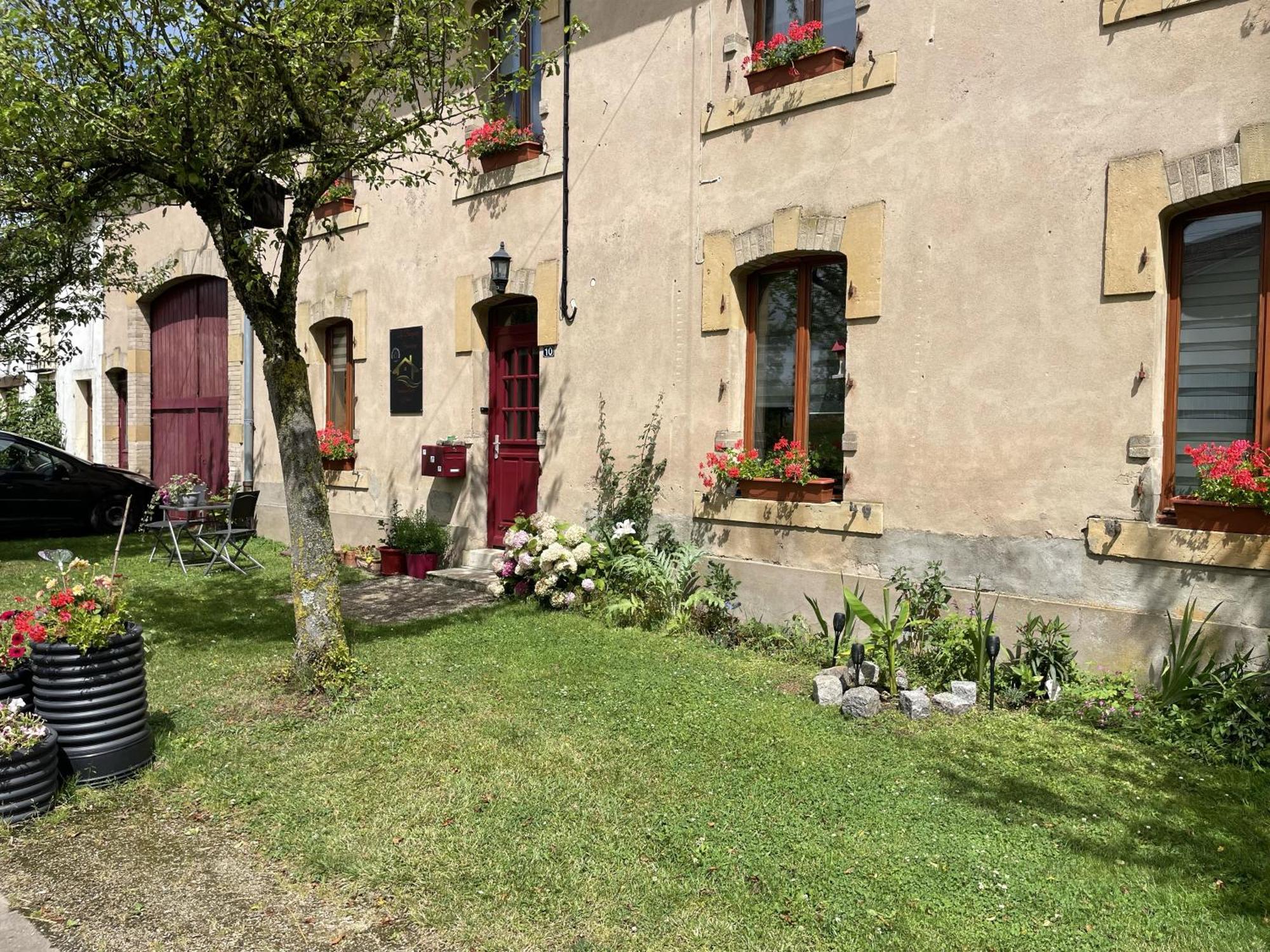 Bergerie Francique Apartment Lachaussee Екстериор снимка